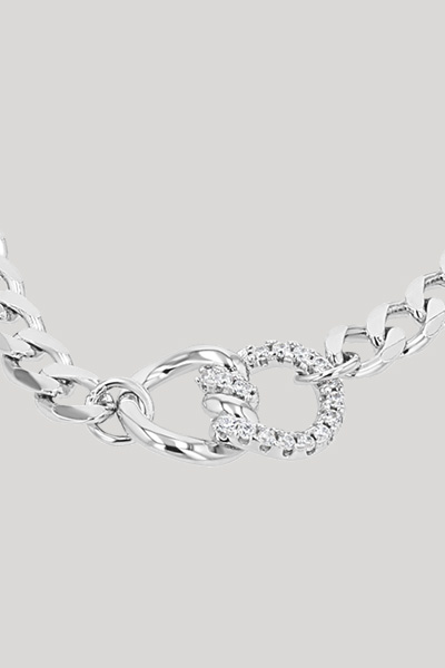 Leads to product detail page "Silver bracelet with zirconia pendant"