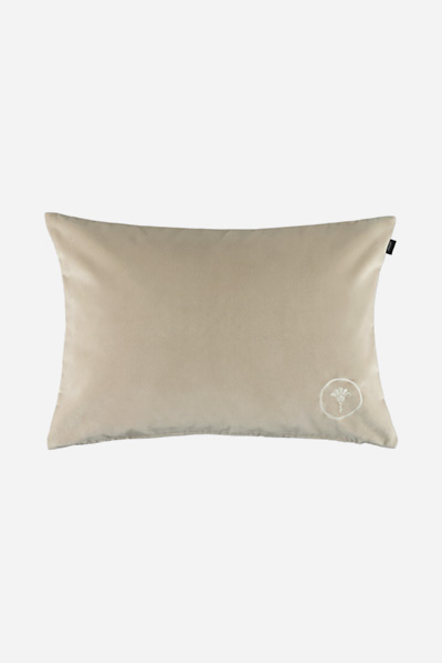 Leads to product detail page "Joop! Fabrics studio cushion with fleece filling in natural, 40 x 60 cm"