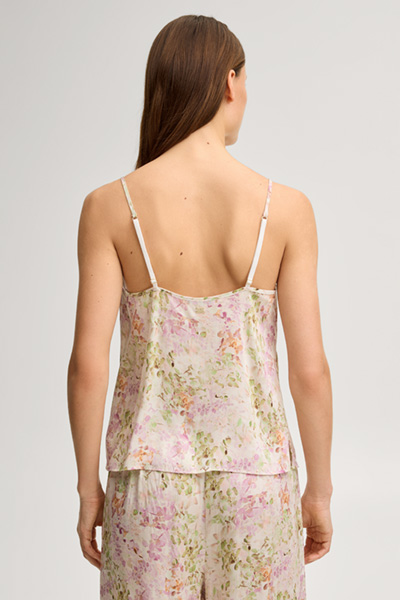 Leads to product detail page "Loungewear top camisole in cream/rose floral"