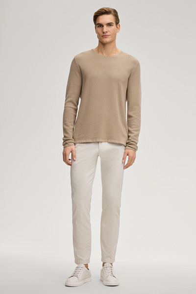 Chino Matthew in Offwhite