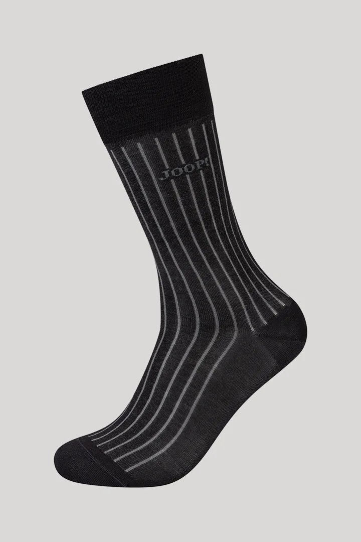 Leads to product detail page "2-pack of men's premium socks in black/black stripes"