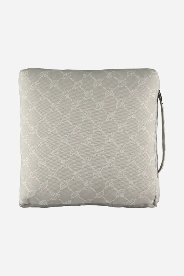 Führt zu Produktdetailseite „Boxkissen JOOP! OUTDOOR CUSHION CORNFLOWER RELAX in Sand, 40 x 40 cm"