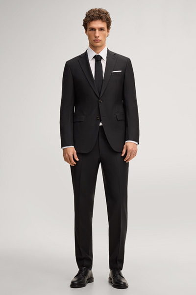 Leads to product detail page "Finch Modular Jacket in Black"