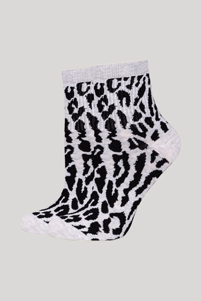 Leads to product detail page "2-pack of socks: for your daily glam in light grey leo"