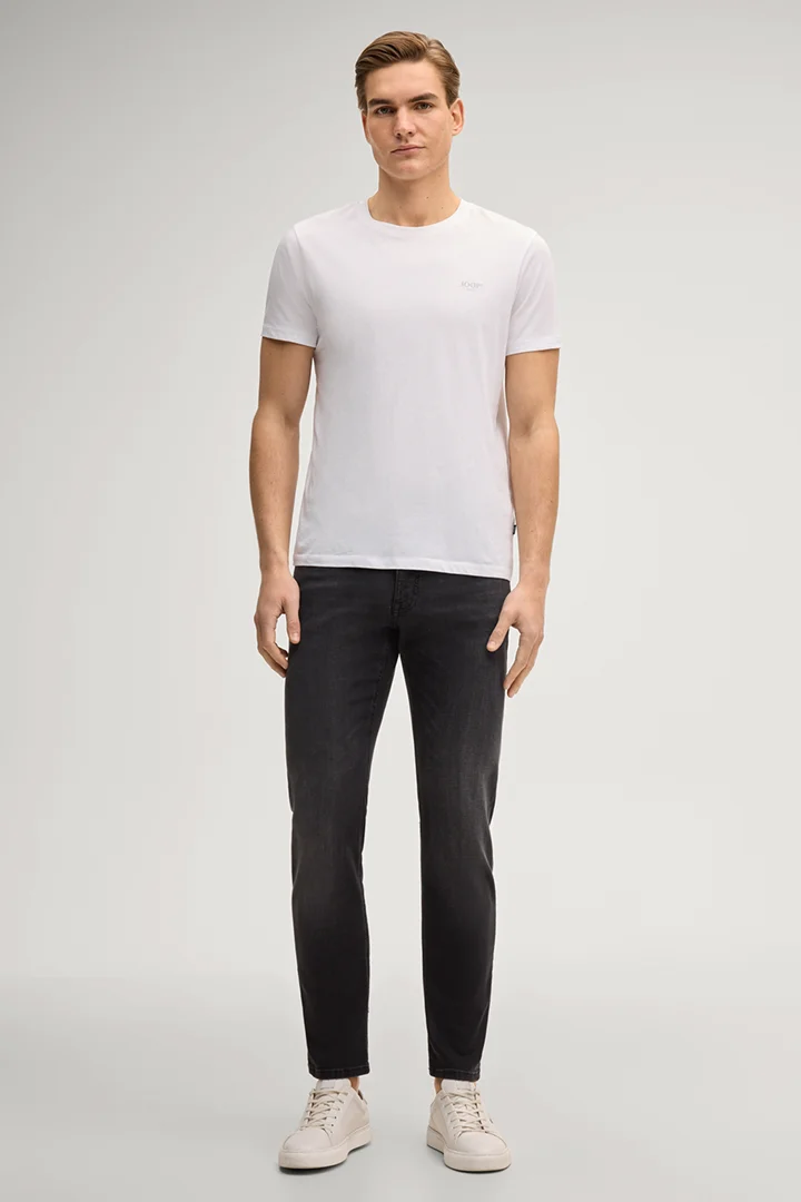 Fortres Jeans in Washed Black