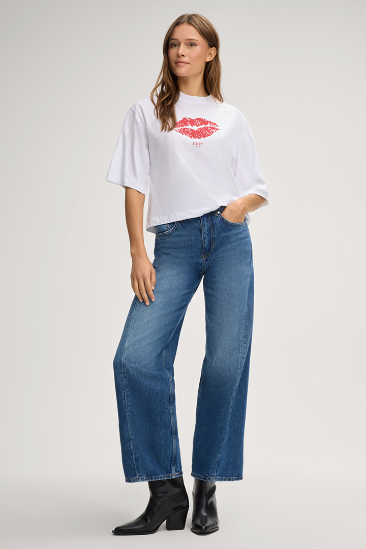 Leads to product detail page "Maxine Wide Leg Jeans in a Dark Blue Washed Look"