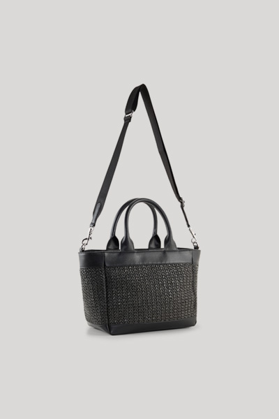 Leads to product detail page "Calduccio spiaggia yvette handbag in black"