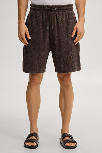Leads to product detail page "Wailoa patterned sweat shorts in dark brown"