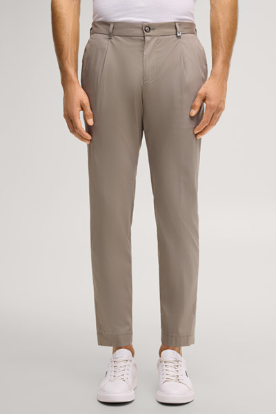 Leads to product detail page "Lester modular suit trousers in light green"