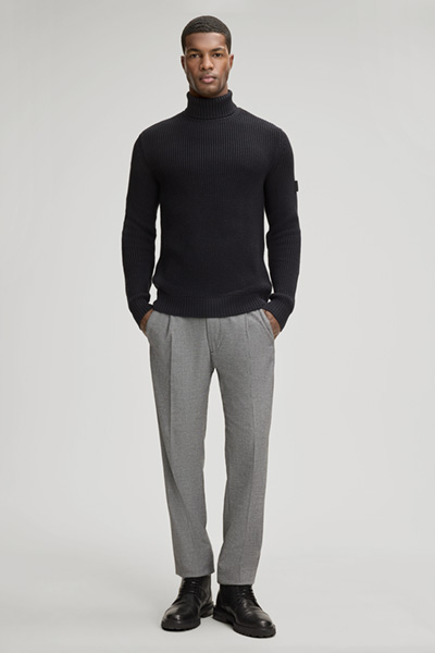 Strickpullover Hollio in Schwarz