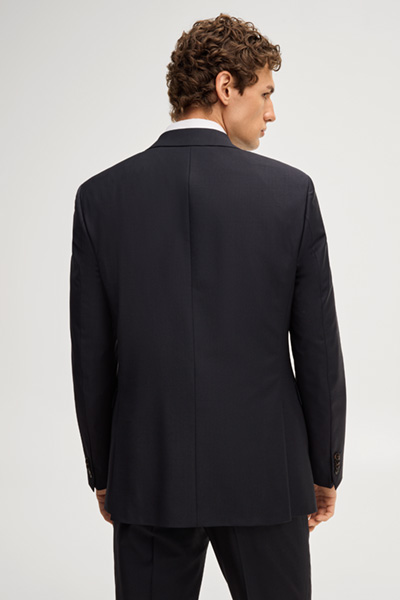 Leads to product detail page "Finch Modular Jacket in Black"