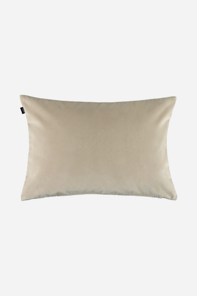 Leads to product detail page "Joop! Fabrics studio cushion with fleece filling in natural, 40 x 60 cm"