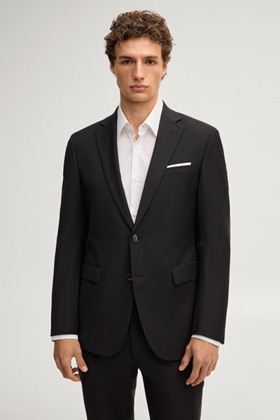 Leads to product detail page "Finch Modular Jacket in Black"