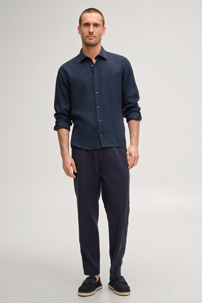 Leads to product detail page "Mike Linen-Blend Shirt  in navy"
