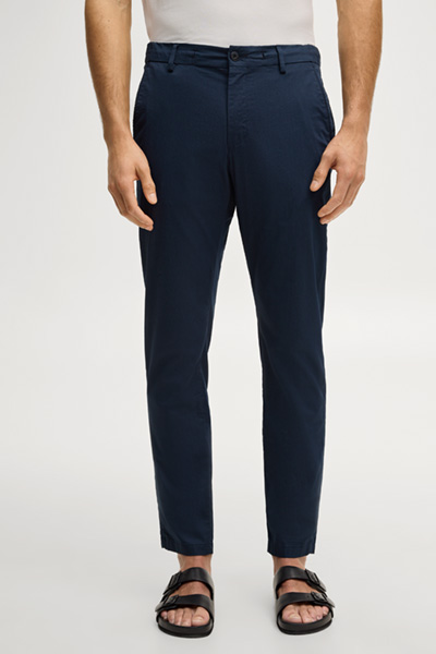 Chino Maxton in Navy