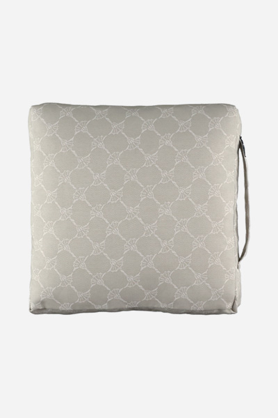 Führt zu Produktdetailseite „Boxkissen JOOP! OUTDOOR CUSHION CORNFLOWER RELAX in Sand, 40 x 40 cm"