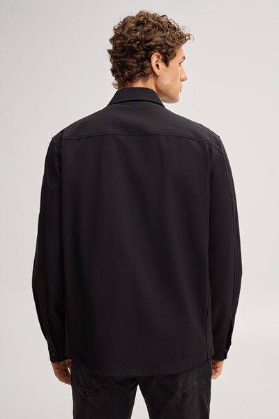 Leads to product detail page "Knox overshirt in black"