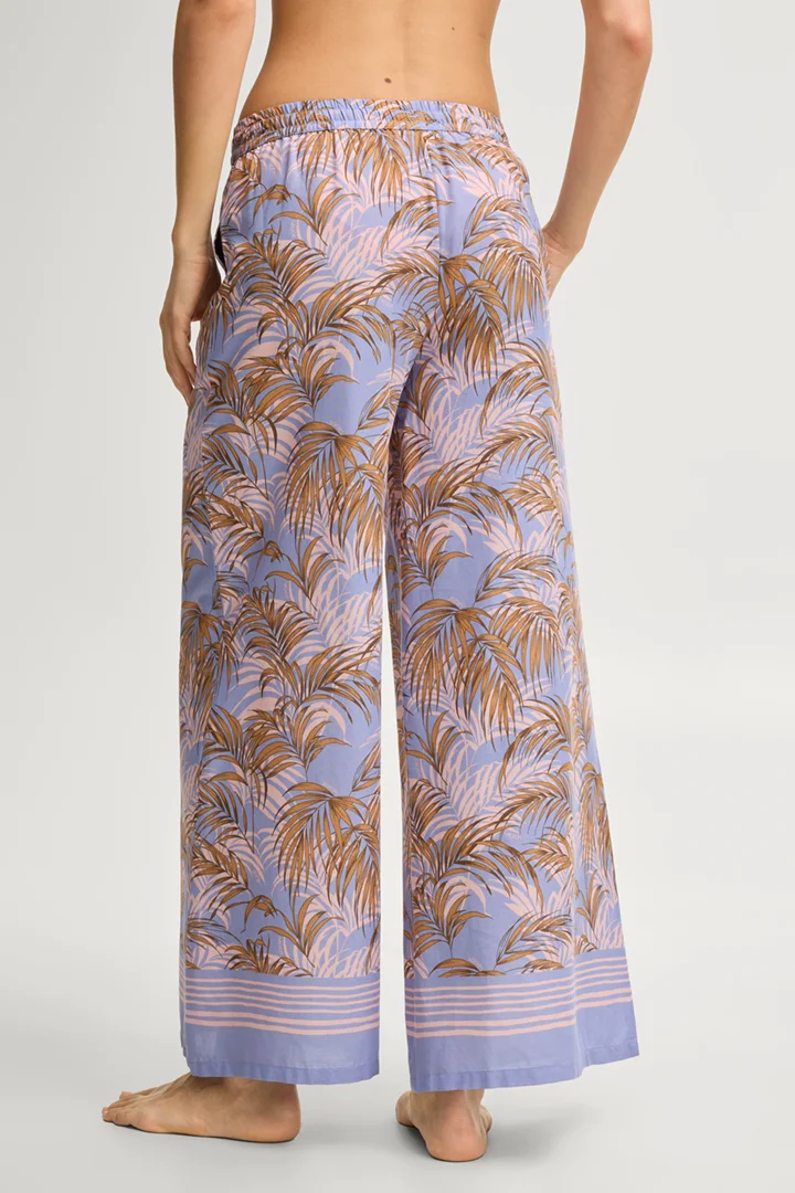 Leads to product detail page "Beachwear fabric trousers Palmeras Beach in lilac/brown"