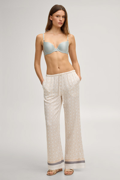 Modern Essence lounge trousers in cream with pattern