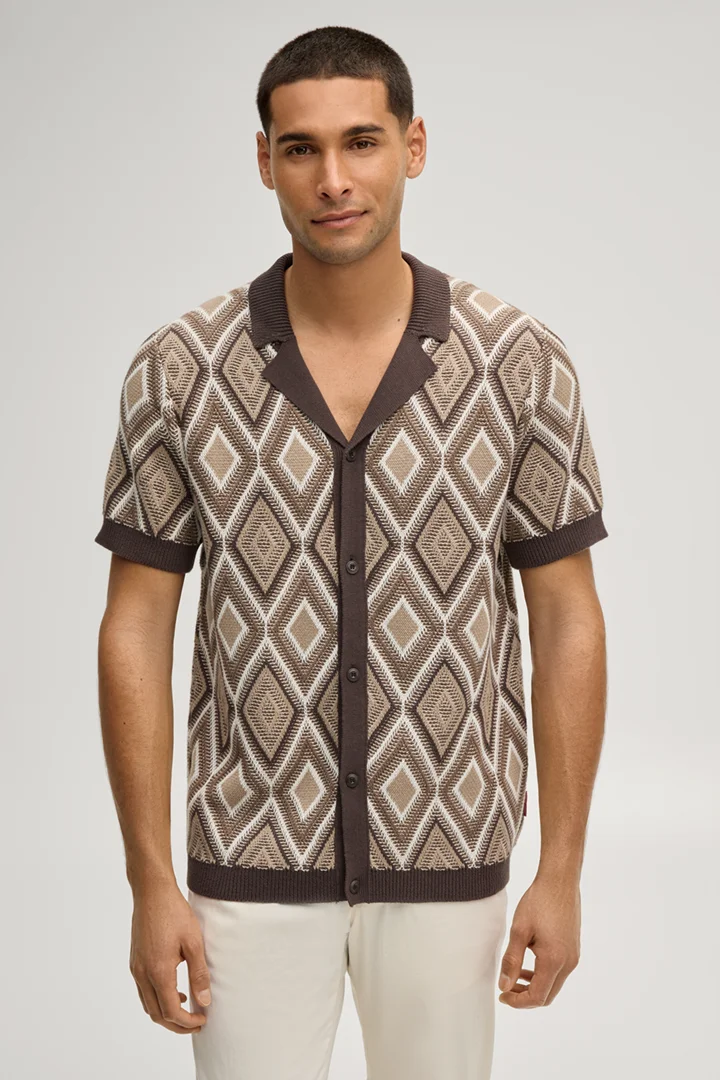 Leads to product detail page "Diamor knitted shirt in brown/beige patterned"