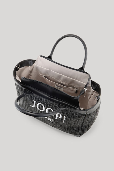 Leads to product detail page "Calduccio spiaggia yvette handbag in black"