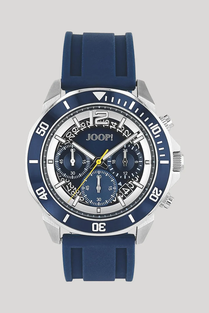 Leads to product detail page "Chronograph in silver/navy"