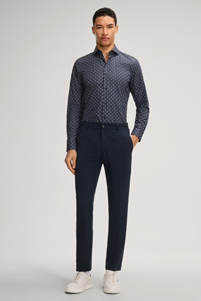 Pares Shirt in a Dark Blue Pattern