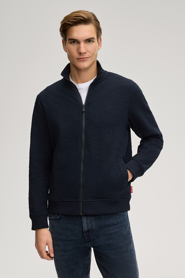 Führt zu Produktdetailseite „Sweatjacke Akoni in Dunkelblau gemustert"