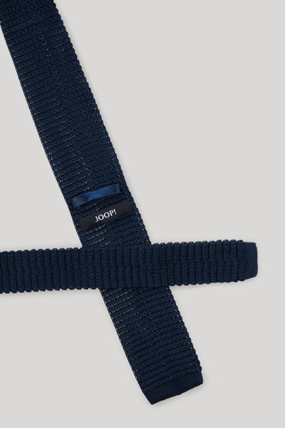 Knitted Tie in Navy