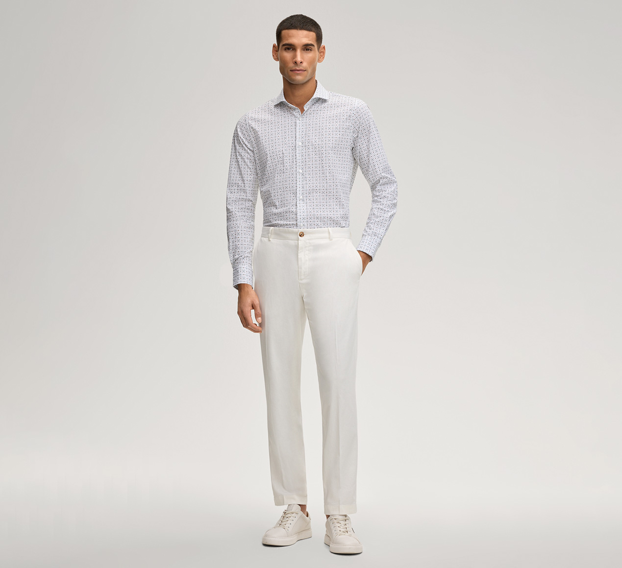 JOOP! präsentiert das Produkt Hemd Pares in Weiß/Salbei gemustert aus der Kategorie Hemden