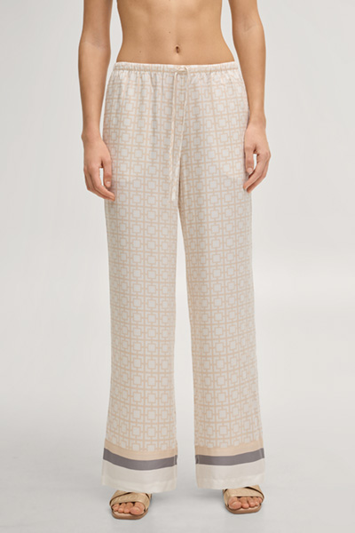 Modern Essence lounge trousers in cream with pattern