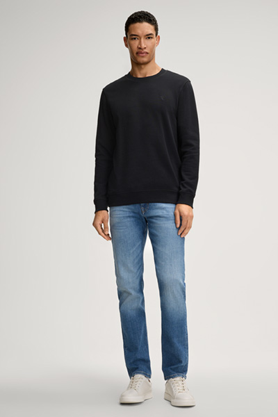 Silas Long-sleeved Top in Black