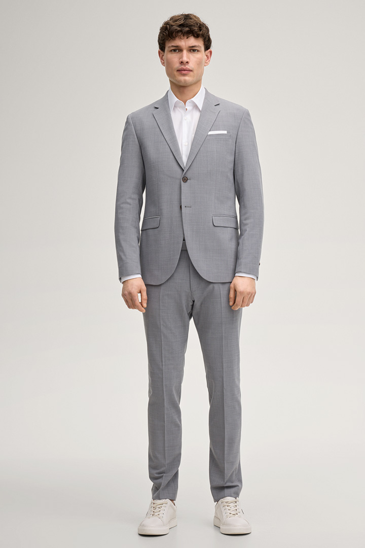 Führt zu Produktdetailseite „Hemd Pierce in Weiß"