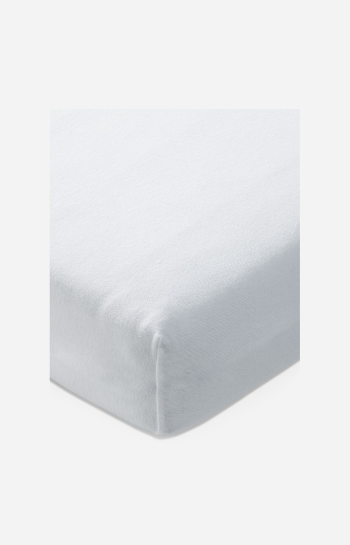 Fitted sheets in white