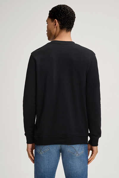 Silas Long-sleeved Top in Black
