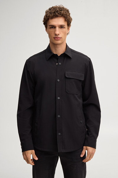 Leads to product detail page "Knox overshirt in black"