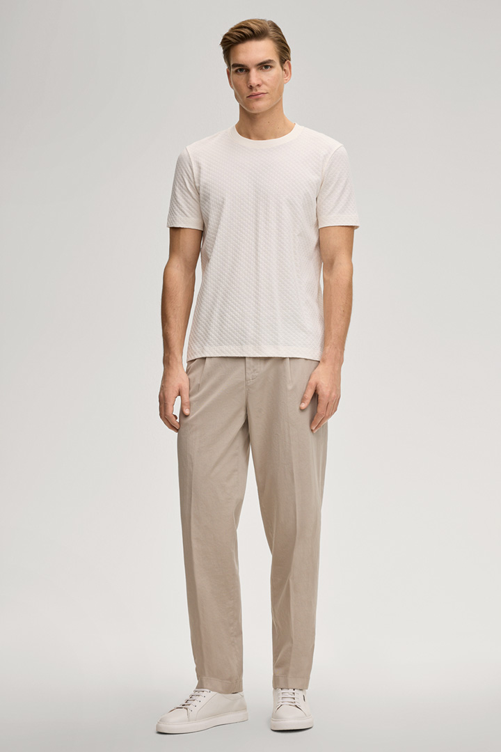 Führt zu Produktdetailseite „T-Shirt Enrique in Offwhite strukturiert"