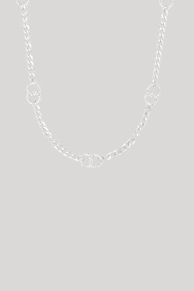 Führt zu Produktdetailseite „Collier mit Zirkonia-Anhänger in Silber"