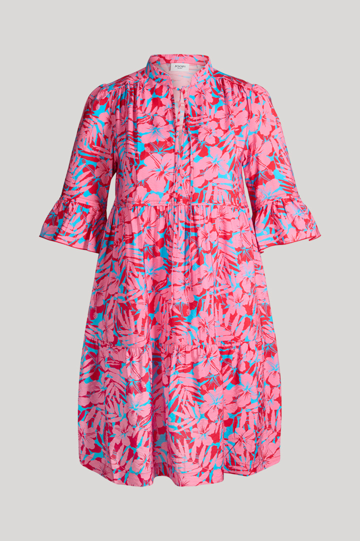 Leads to product detail page "Devi dress in pink/blue patterned"