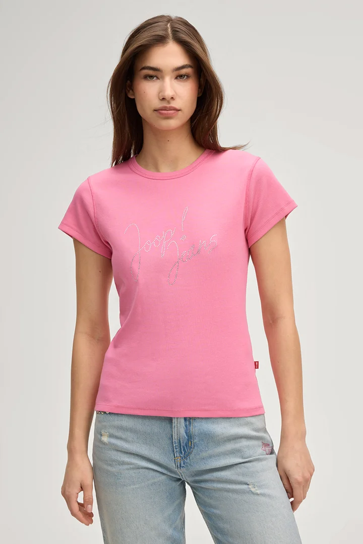 Leads to product detail page "T-shirt Tineta in pink"