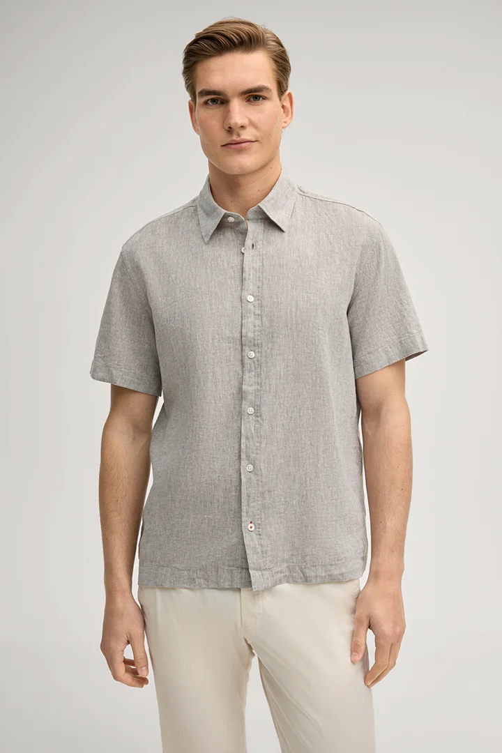 Leads to product detail page "Haris short-sleeved shirt in marl khaki"