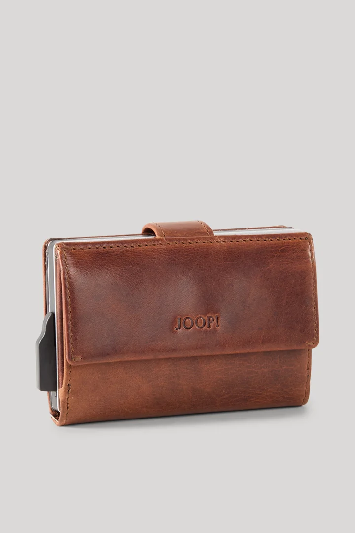 Leads to product detail page "Cerratano C-Three E-Cage Wallet in Cognac"