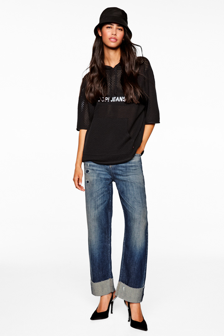 Leads to look detail page “Shop the Look”