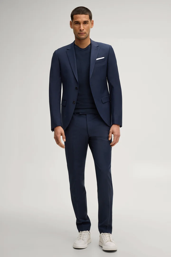 Führt zu Produktdetailseite „Anzug Damon Gun in Navy"