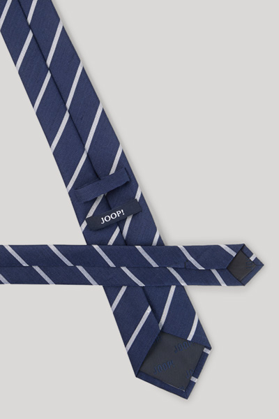 Krawatte in Navy gestreift