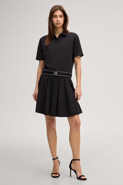 Taria mini skirt in black