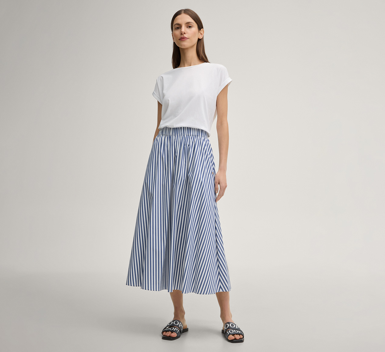 JOOP! präsentiert das Produkt A-Linien-Rock Saskia in Blau/Weiß gestreift aus der Kategorie Kleider & Röcke