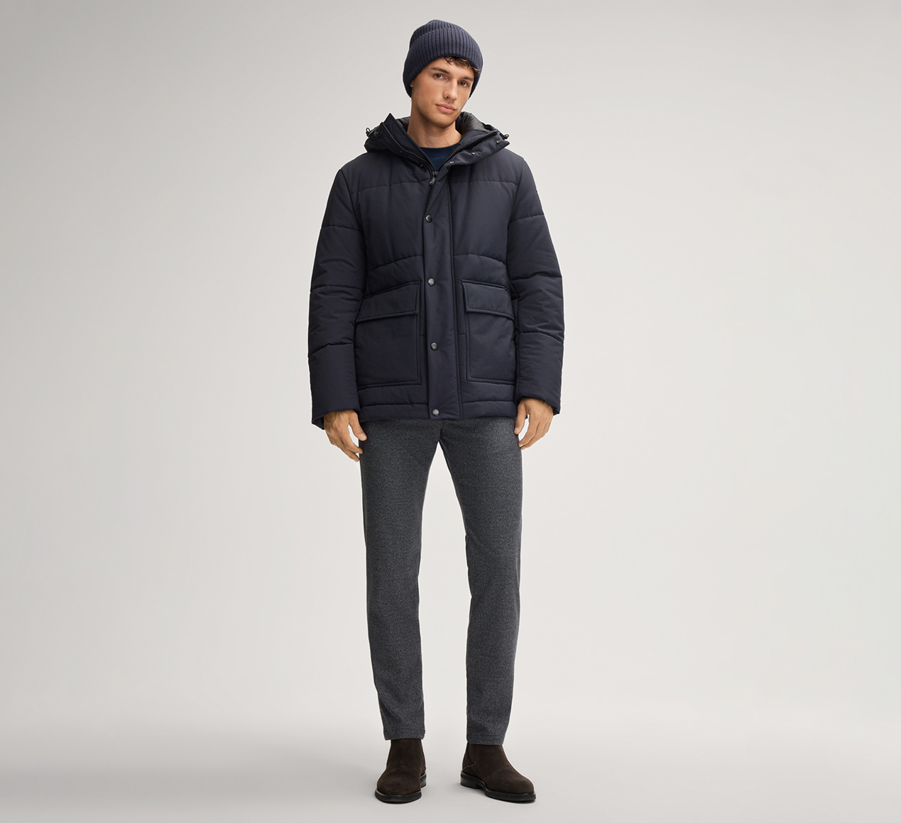 JOOP! präsentiert das Produkt Steppjacke Oxley in Navy aus der Kategorie Jacken