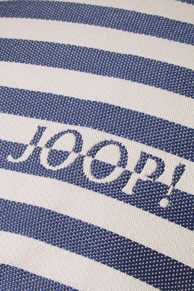 Führt zu Produktdetailseite „Polsterkissen JOOP! OUTDOOR ESSENCE in Stein/Navy, 50 x 50 cm"