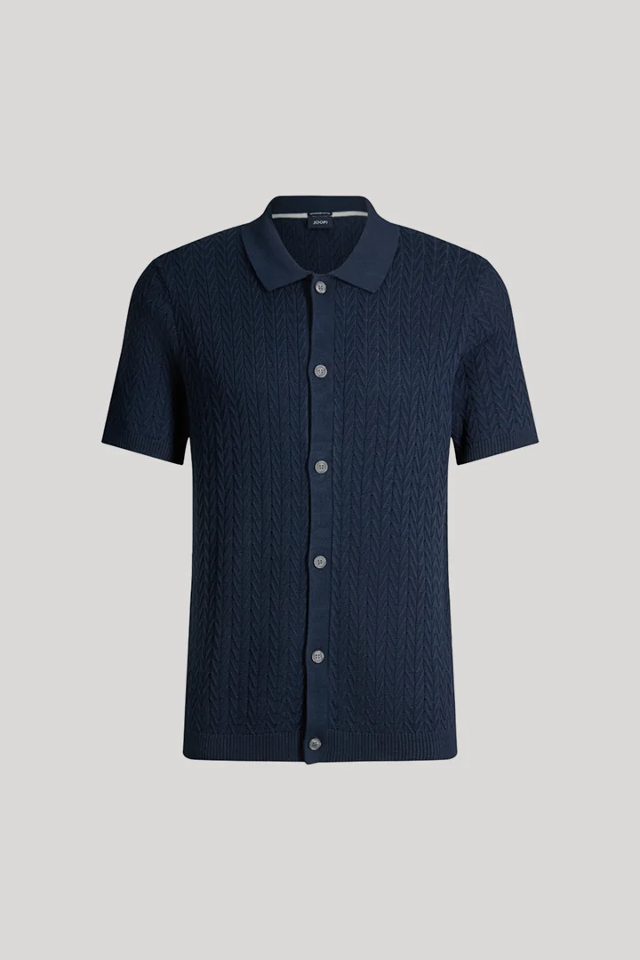 Führt zu Produktdetailseite „Strickshirt Tristao in Navy strukturiert"